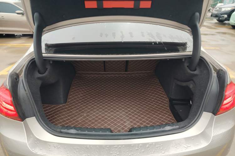 Used BMW 3 Series 2018 320Li Fashion Model
