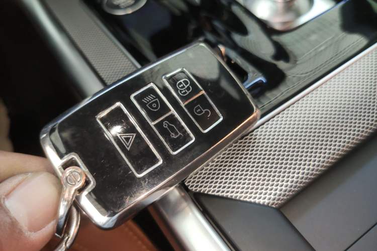 Used Jaguar XEL 2024 2.0T 250 PS R-DYNAMIC S Advanced Sport Edition
