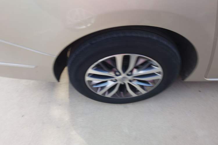 Used Buick GL8 2017 ES 28T Luxury Model China V Standard