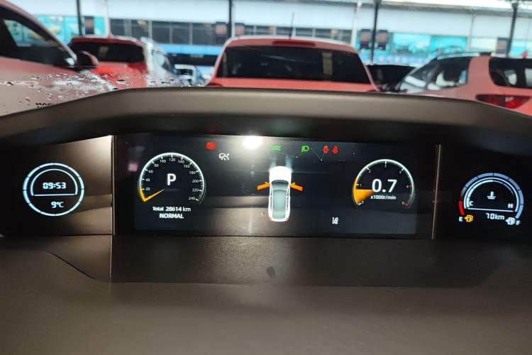 Used Changan UNI-V 2022 1.5T Prestige Version
