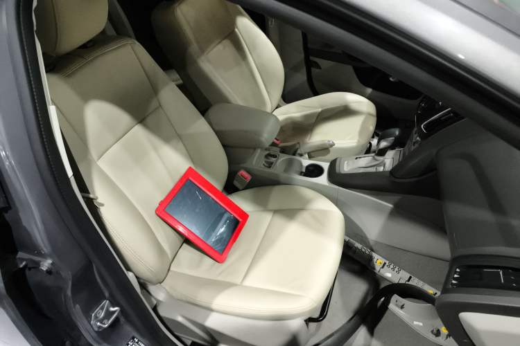 Used Ford Focus 2012 Sedan 1.6L Automatic Comfort Model