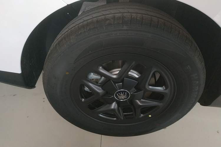 Used BYD Qin PLUS 2025 DM-i Smart Drive 55KM Leading Model
