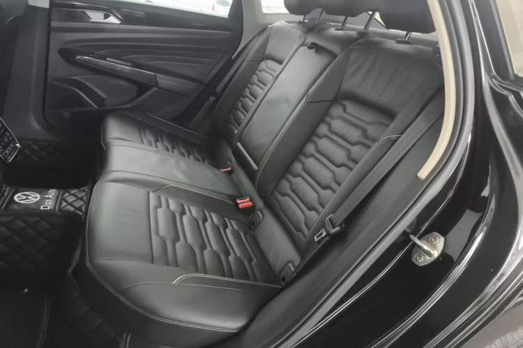 Used Volkswagen Passat 2019 330TSI Elite Edition China VI