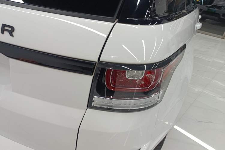 Used Land Rover Range Rover Sport 2016 3.0 SC V6 SE
