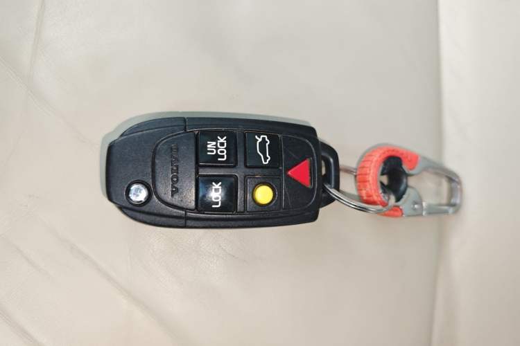 Used Volvo XC Classic 2014 T5 Luxury Edition
