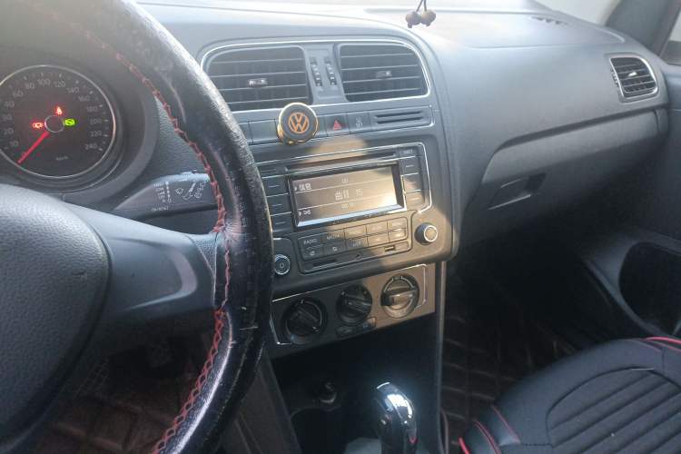Used Volkswagen Polo 2014 1.6L Automatic Comfort Edition