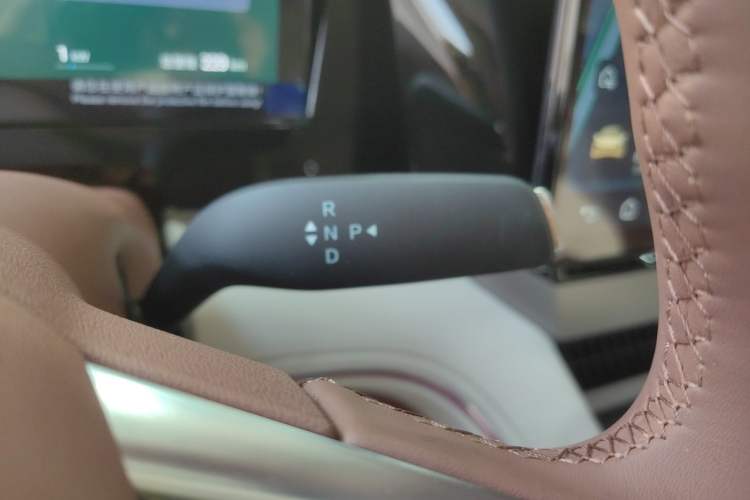 Used BYD Xia 2025 DM-i 1.5T 180km Beyond Edition
