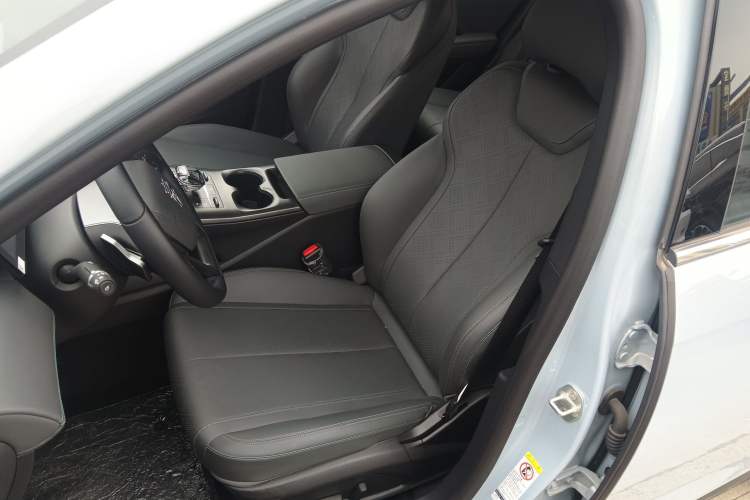 Used BYD Qin PLUS 2025 DM-i Smart Drive 120KM Superior Model