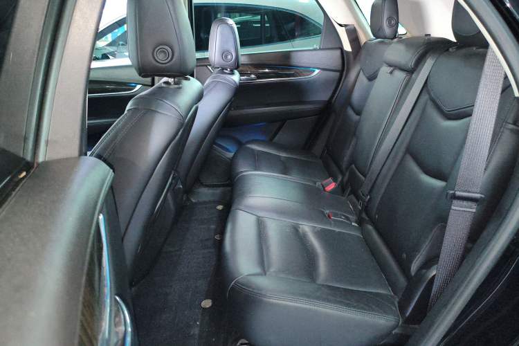 Used Cadillac XT5 2018 25T Luxury Model
