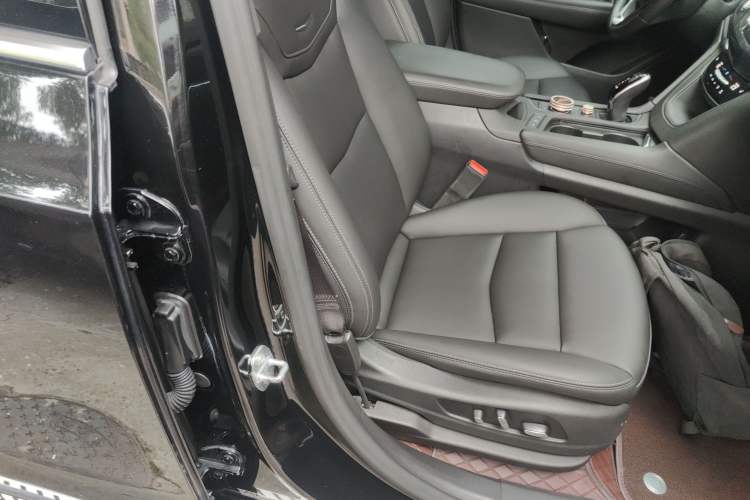 Used Cadillac XT6 2021 2.0T 7-Seater Two-Wheel-Drive Luxury Version