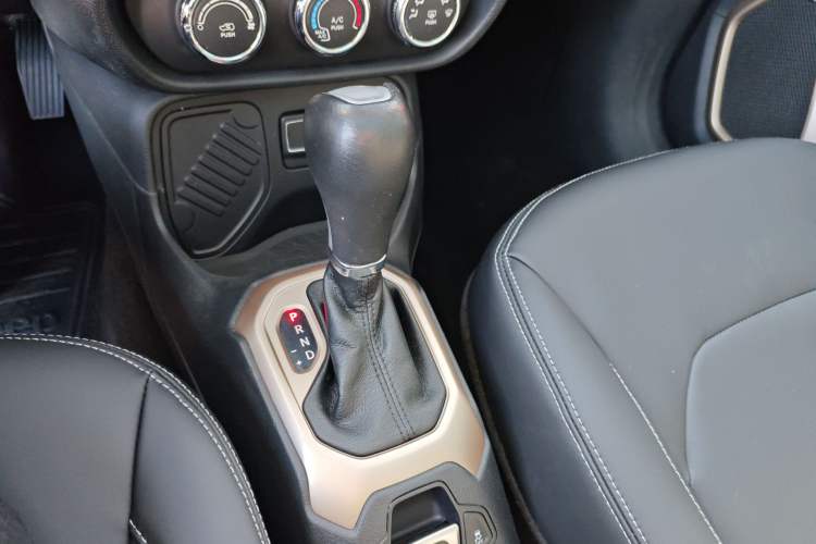 Used  Renegade 2016 1.4T Automatic Jingneng Edition
