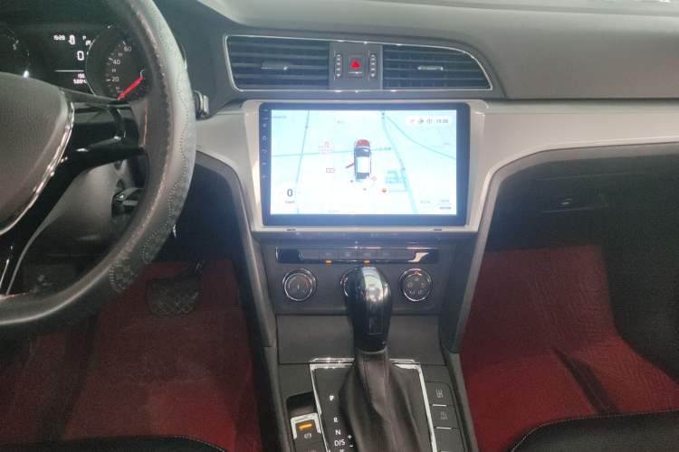 Used Volkswagen Lamando 2017 230TSI DSG Fashion Edition
