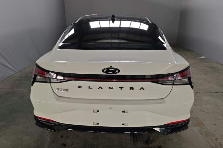 Used Hyundai Elantra 2022 1.5L CVT LUX Prestige Edition
