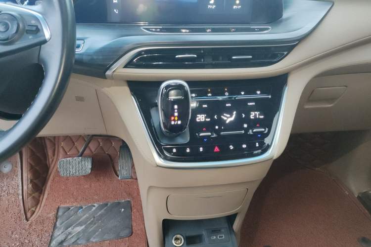 Used Buick GL8 2020 ES Land Cruiser 653T Flagship Model