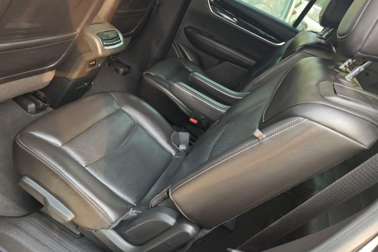 Used Cadillac XT6 2021 28T Six-Seater Luxury Version
