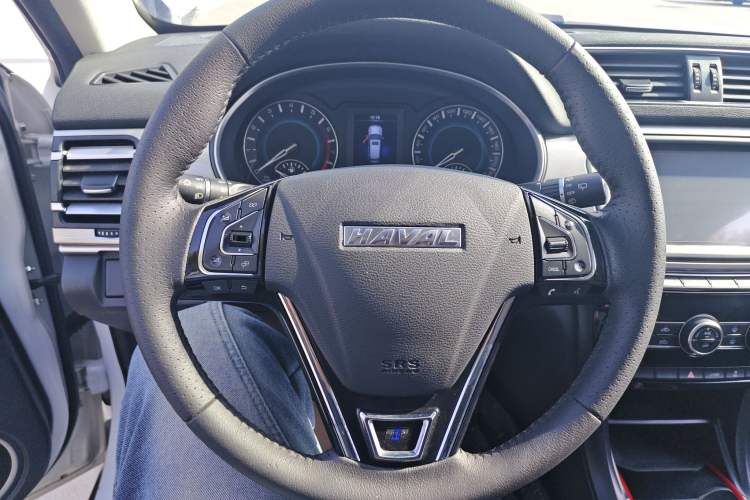 Used Haval H2 2017 Blue Label 1.5T Manual Two-Wheel Drive Elite Model