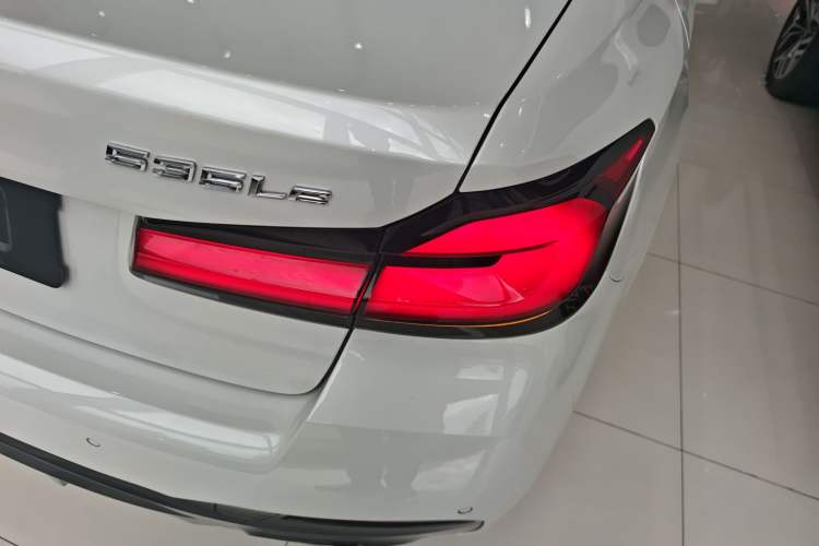 Used BMW 5 Series New Energy 2022 Restyled 535Le M Sport Package
