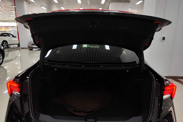 Used Buick LaCrosse 2023 28T Prestige Edition
