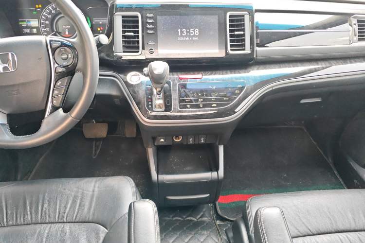 Used Honda Elysion 2019 2.0L Hybrid Luxury Edition
