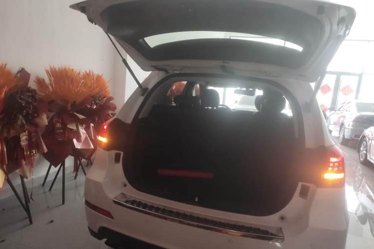 Used Haval H2 2017 Red-Label 1.5T Automatic Two-Wheel Drive Elite Model
