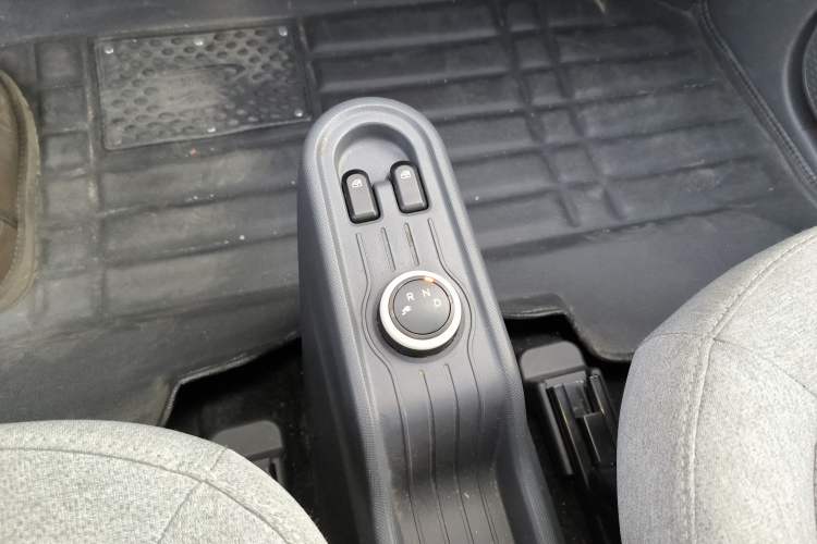 Used Wuling Hongguang MINIEV 2021 Macaron Premium Model – Lithium-NMC
