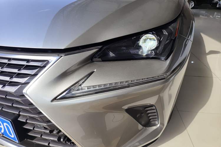 Used Lexus NX 2020 300h Front-Drive FENGSHANG Version China VI Standard
