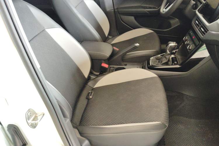 Used Volkswagen Tacqua 2021 200TSI DSG JoyConnect Edition
