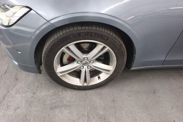 Used Volvo S90 2018 T4 Zhiyuan Edition
