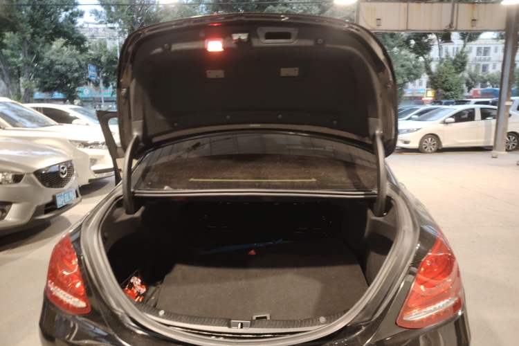 Used Mercedes-Benz C-Class 2017 C 180 L
