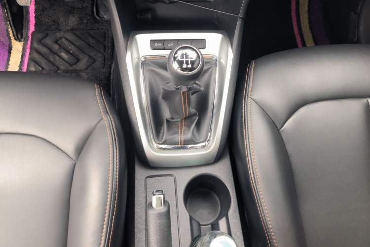 Used Roewe RX3 2021 PRO 1.6L Manual Flagship Model