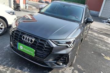 Used Audi Q3 2022 35 TFSI Fashion Dynamic Model