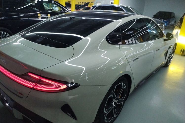 Used  SU7 2024 Four-Wheel Drive Ultra-Long Range Advanced Intelligent Driving Max Edition