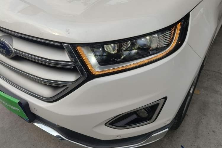 Used Ford Edge 2015 2.0T GTDi Four-Wheel Drive Prestige Model
