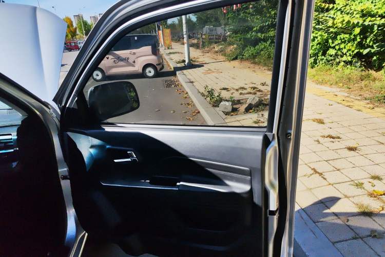 Used Great Wall Wingle 5 2021 2.4L Gasoline Two-Wheel-Drive Progressive Version Big Double Cab China VI Emission Standard 4K22D4M
