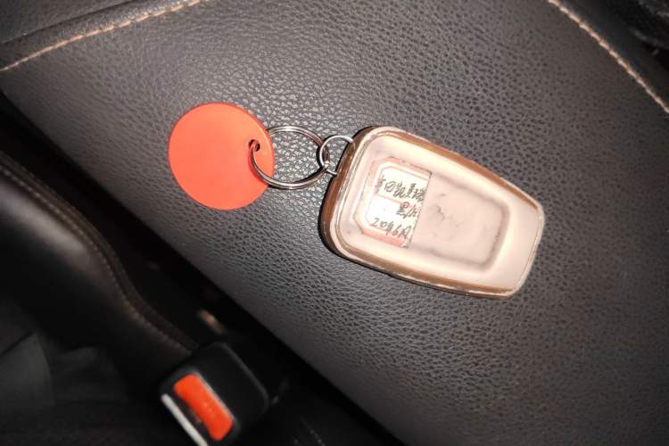 Used Toyota Camry 2019 2.0S FENGSHANG Version China VI Standard
