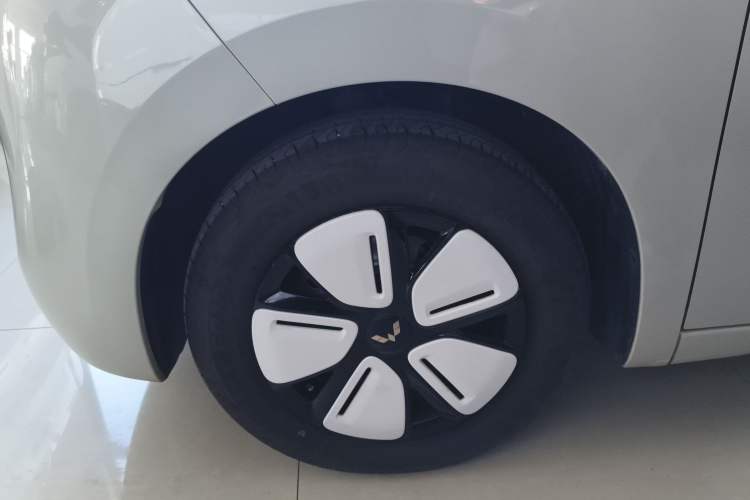 Used Wuling Hongguang MINIEV 2025 Four-Door Version Premium Edition
