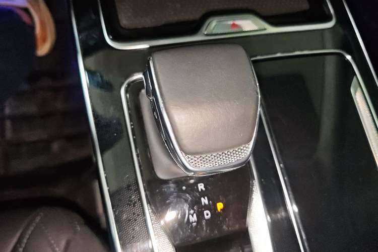 Used Hongqi HS5 2023 2.0T Qixiang Pro Edition
