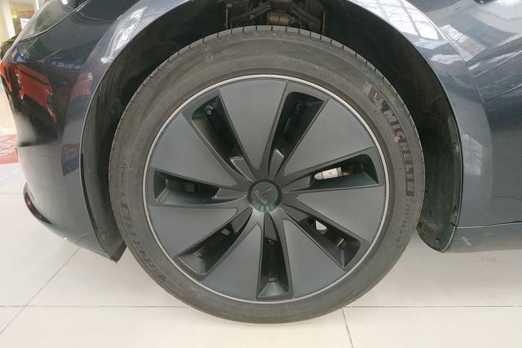 Used Tesla Model 3 2023 Rear-Wheel-Drive Version
