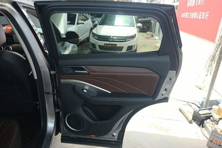 Used Wey VV6 2020 2.0T Four-Wheel Drive Zhiyu+
