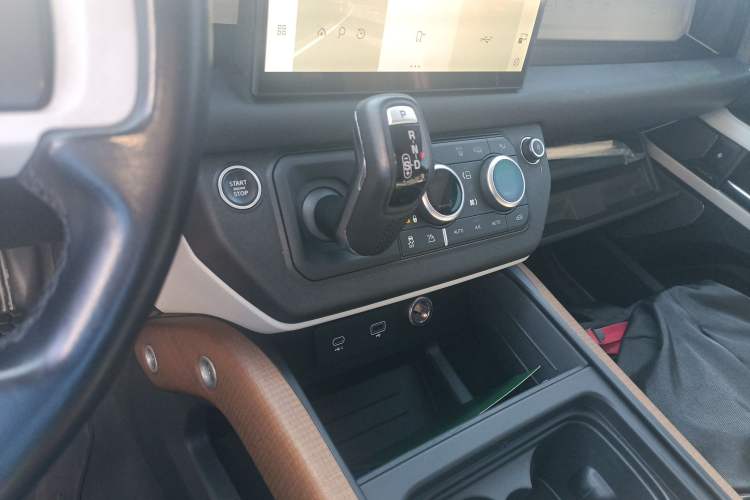 Used Land Rover Defender 2022 110 P400 Dark Edition