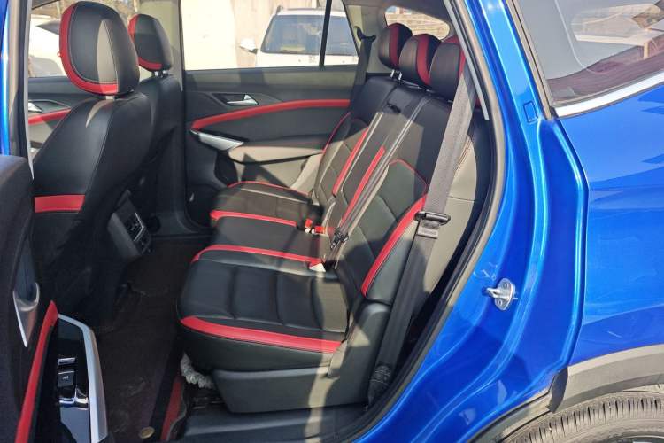 Used SOL X8 2021 300T DCT Leading Smart Connectivity Version 7 Seats
