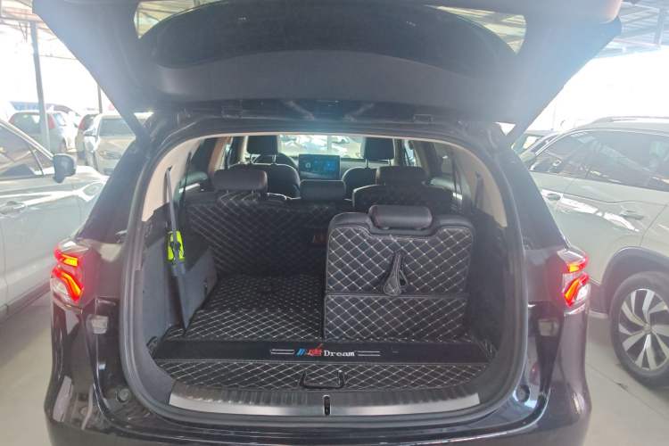 Used BYD Tang New Energy 2019 DM 2.0T All-Wheel Drive Smart Connectivity Enjoyment Model 7 Seats China VI Standard