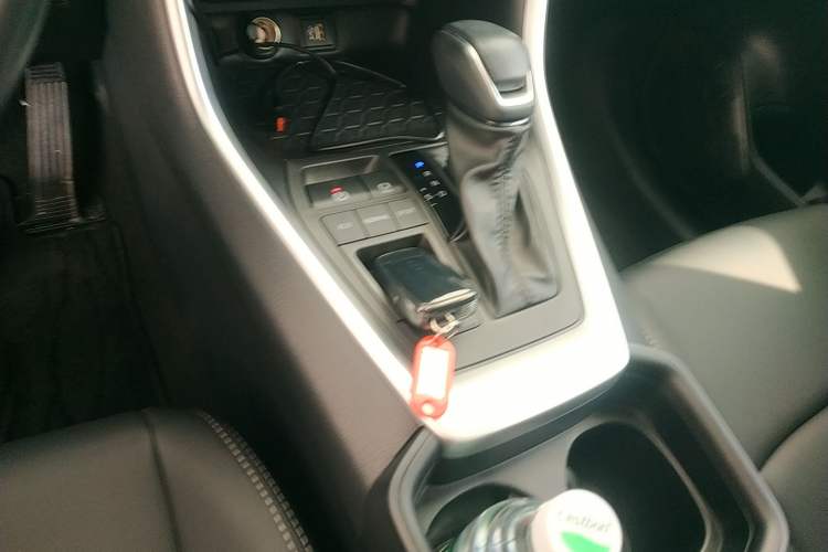 Used Toyota Wildlander 2023 Dual-Motor 2.5L E-CVT Two-Wheel Drive Luxury PLUS Edition