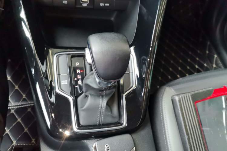 Used Kia Sportage R 2018 2.0L Automatic Smart Luxury Version China V Standard