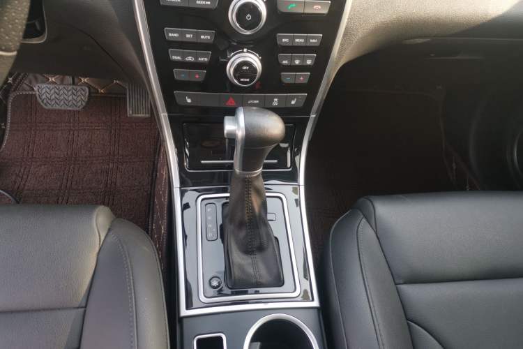 Used Haval H2 2016 Red-Label 1.5T Automatic Two-Wheel Drive Luxury Model