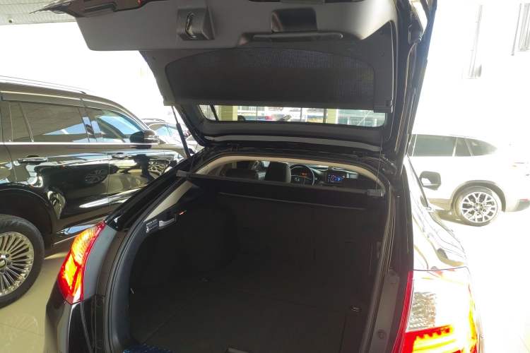 Used Honda Crosstour 2014 2.4L Luxury Edition
