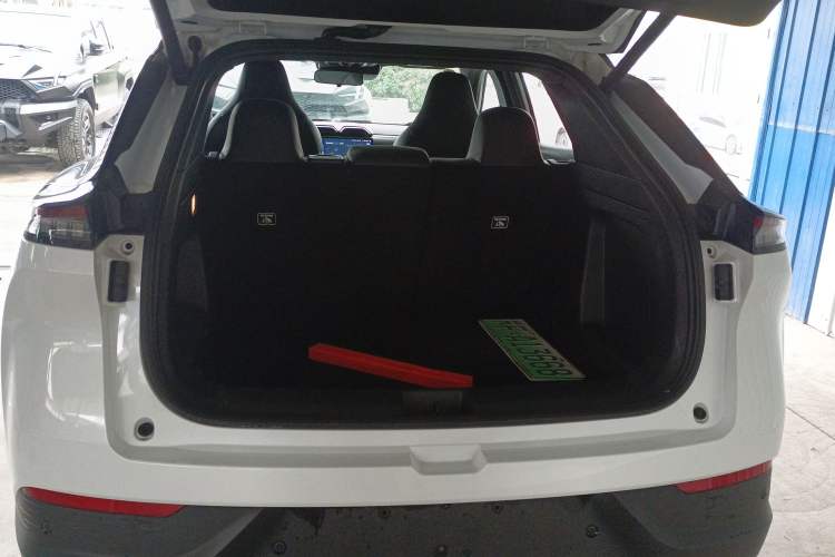 Used  06 2025 Model 520km