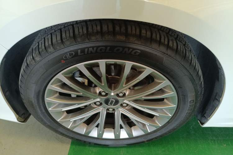 Used Bestune B70 2024 Fourth Generation 2.0T Lingyu Version
