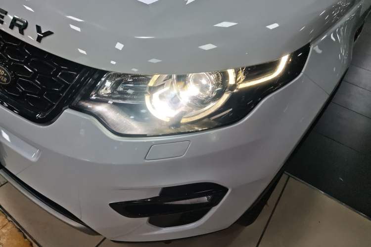 Used Land Rover Discovery Sport 2018 240 PS HSE Version
