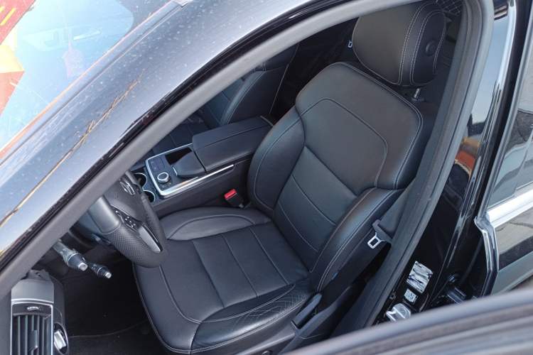 Used Mercedes-Benz M-Class 2014 ML 320 4MATIC
